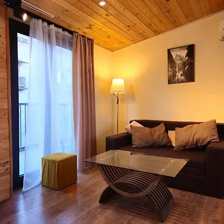 New Apartment With A Terrace Tbilisi Exterior photo