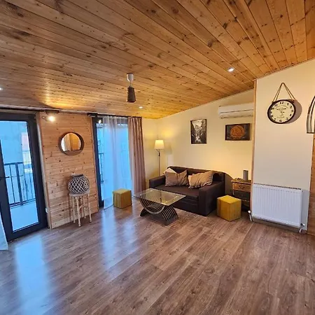 New Apartment With A Terrace Tbilisi Exterior photo